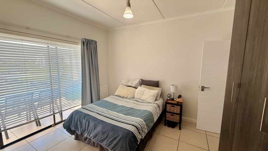 To Let 2 Bedroom Property for Rent in Sandown Western Cape